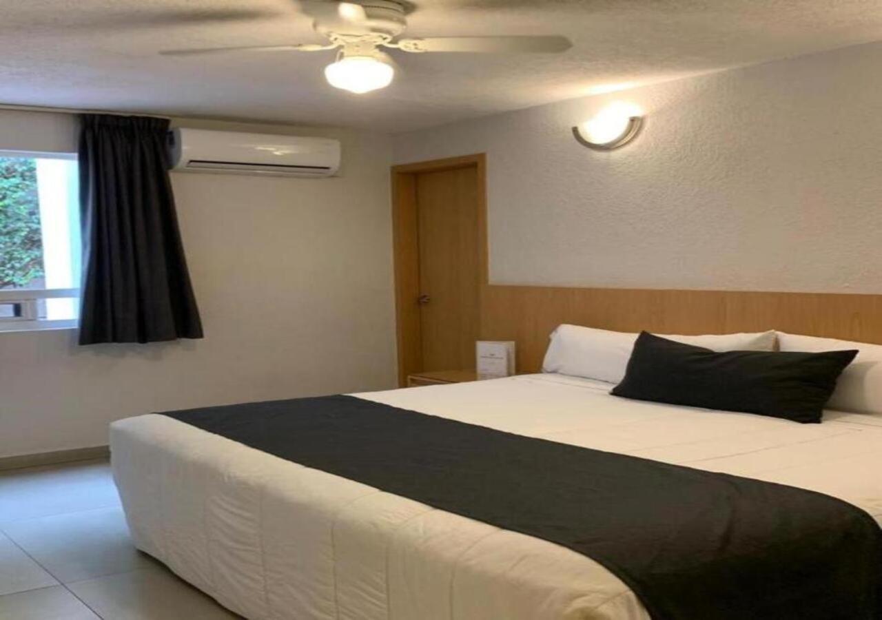 Hotel Emperador Centro Y Remodelado 3*